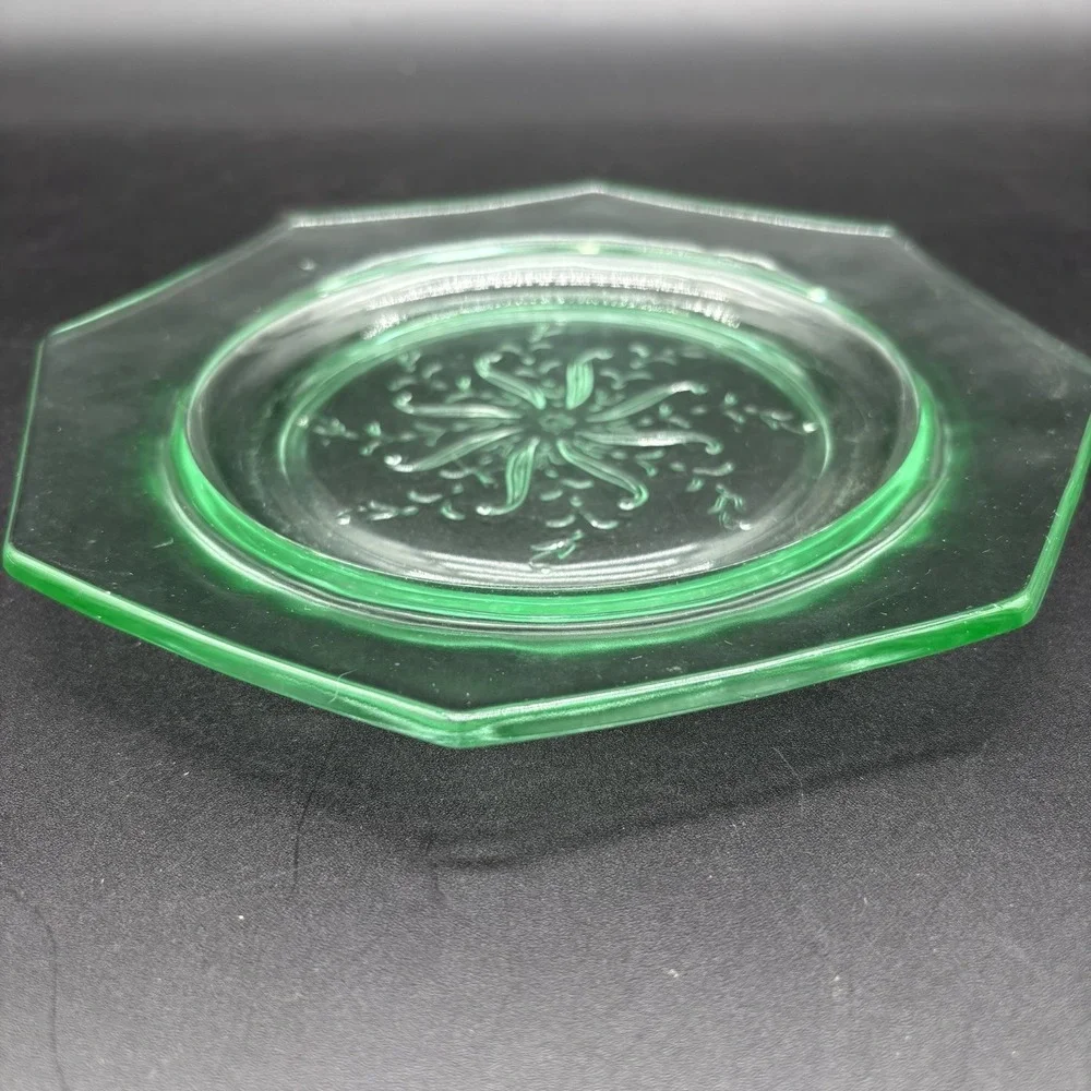 Vintage Uranium Vaseline Glass Octagonal Plate Floral Etched 7.5